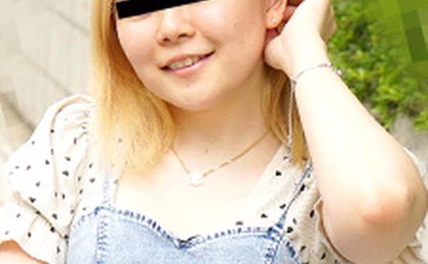 大屁股～大家的自慰器萝莉川蜜桃臀妹子都想被利用！ ～上杉千寻